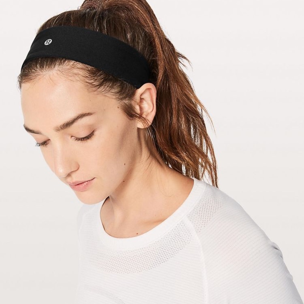 Lululemon Fly Away Tamer Headband